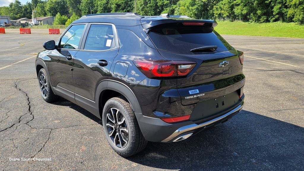 New 2026 Chevrolet TrailBlazer ACTIV w/ Convenience Package FWD image 9