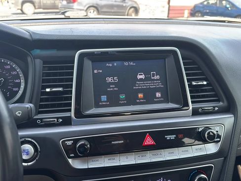 Used 2018 Hyundai Sonata SE FWD image 16