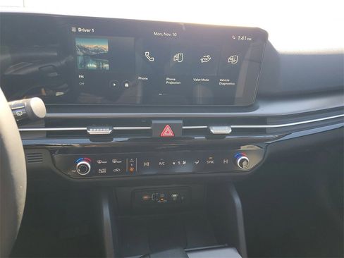 New 2026 Kia Sportage EX image 14