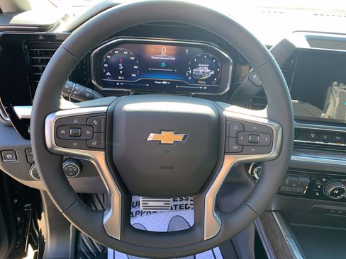 New 2025 Chevrolet Silverado 2500 LTZ w/ LTZ Premium Package AWD/4WD image 17