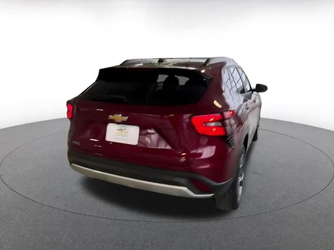 Used 2025 Chevrolet Trax LT image 15