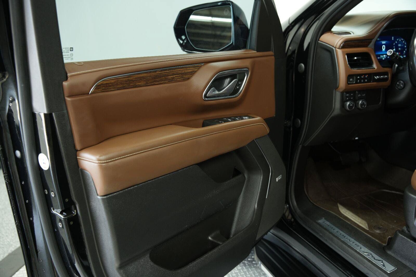 Certified 2023 Chevrolet Tahoe High Country AWD/4WD image 40