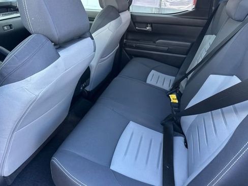 Used 2025 Toyota Tacoma TRD Off-Road image 14