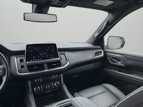 Used 2021 GMC Yukon XL SLT w/ SLT Premium Package image 23