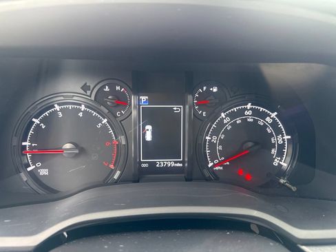 Used 2021 Toyota 4Runner SR5 Premium w/ Moonroof Package AWD/4WD image 58