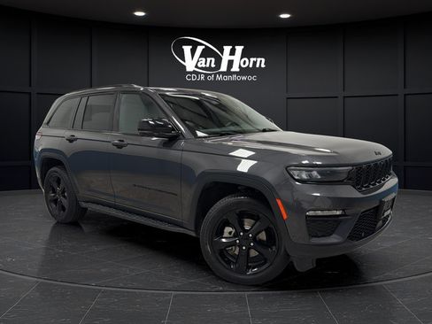 Used 2024 Jeep Grand Cherokee Limited w/ Luxury Tech Group II AWD/4WD image 1