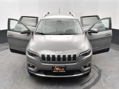 Used 2020 Jeep Cherokee Limited image 10