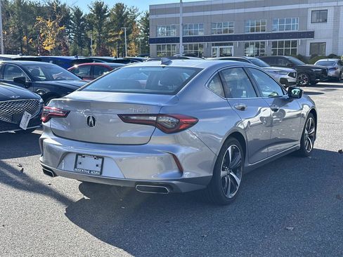 Certified 2025 Acura TLX w/ Technology Package image 4
