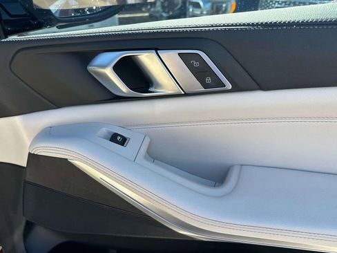 Used 2020 BMW X5 sDrive40i w/ Premium Package image 18