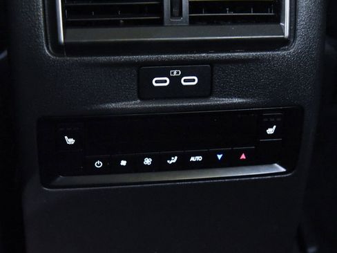 Used 2024 MAZDA CX-90 Plug-In Hybrid w/ Premium Plus AWD/4WD image 34