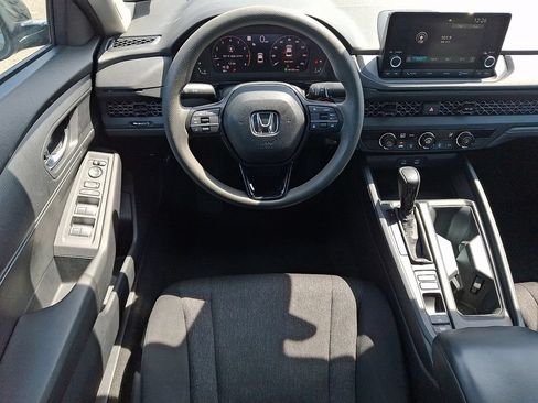 Used 2023 Honda Accord LX image 11