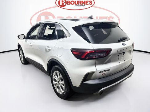 Used 2023 Ford Escape Active AWD/4WD image 7
