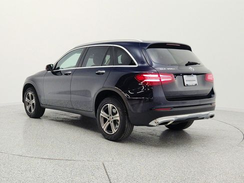Used 2019 Mercedes-Benz GLC 350e 4MATIC image 7