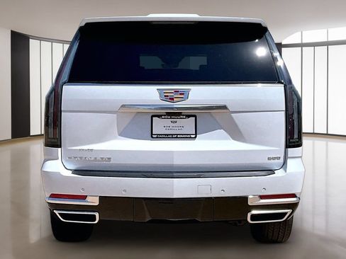 New 2026 Cadillac Escalade Platinum Luxury w/ LPO, Floor Liner Package AWD/4WD image 4