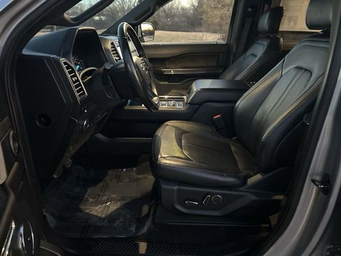 Used 2020 Ford Expedition Limited image 14