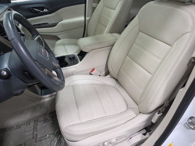 Used 2021 GMC Acadia Denali w/ Denali Technology Package AWD/4WD image 13