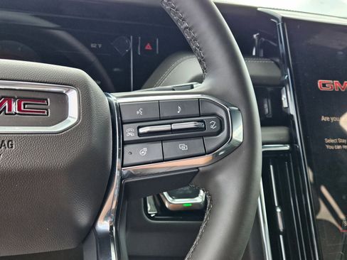 New 2026 GMC Yukon Elevation AWD/4WD image 13