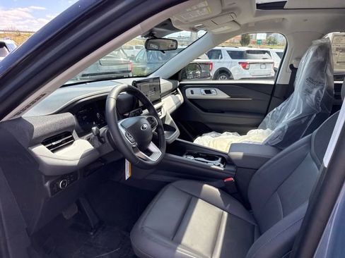 New 2026 Ford Explorer Active w/ Active Comfort Package AWD/4WD image 9