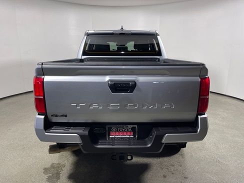 Certified 2025 Toyota Tacoma TRD Off-Road image 4