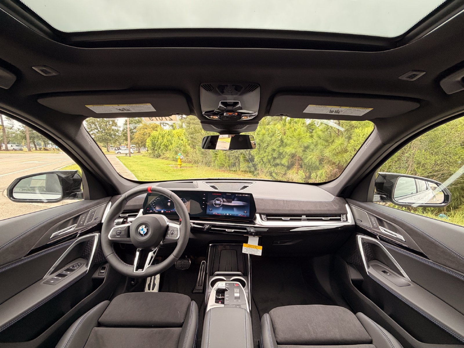 New 2027 BMW X1 M35i w/ Technology Package AWD/4WD image 2