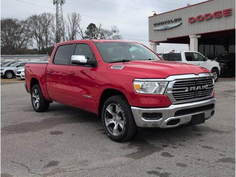 Used 2024 RAM 1500 Laramie image 7