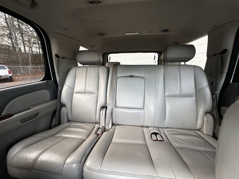 Used 2007 Chevrolet Tahoe LTZ w/ LTZ Preferred Equipment Group image 15