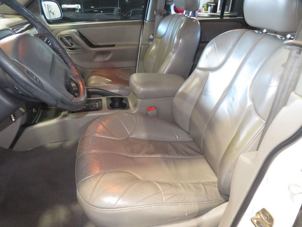Used 2000 Jeep Grand Cherokee Laredo AWD/4WD image 21
