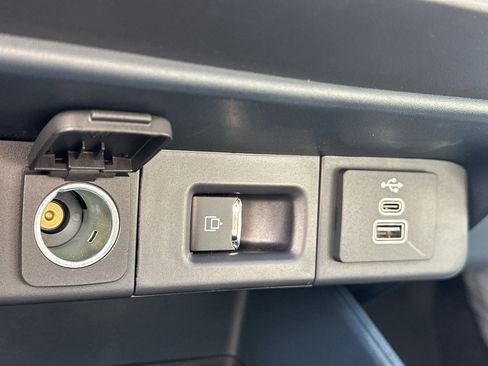 New 2025 Ford Maverick Lariat w/ 4K Tow Package image 21