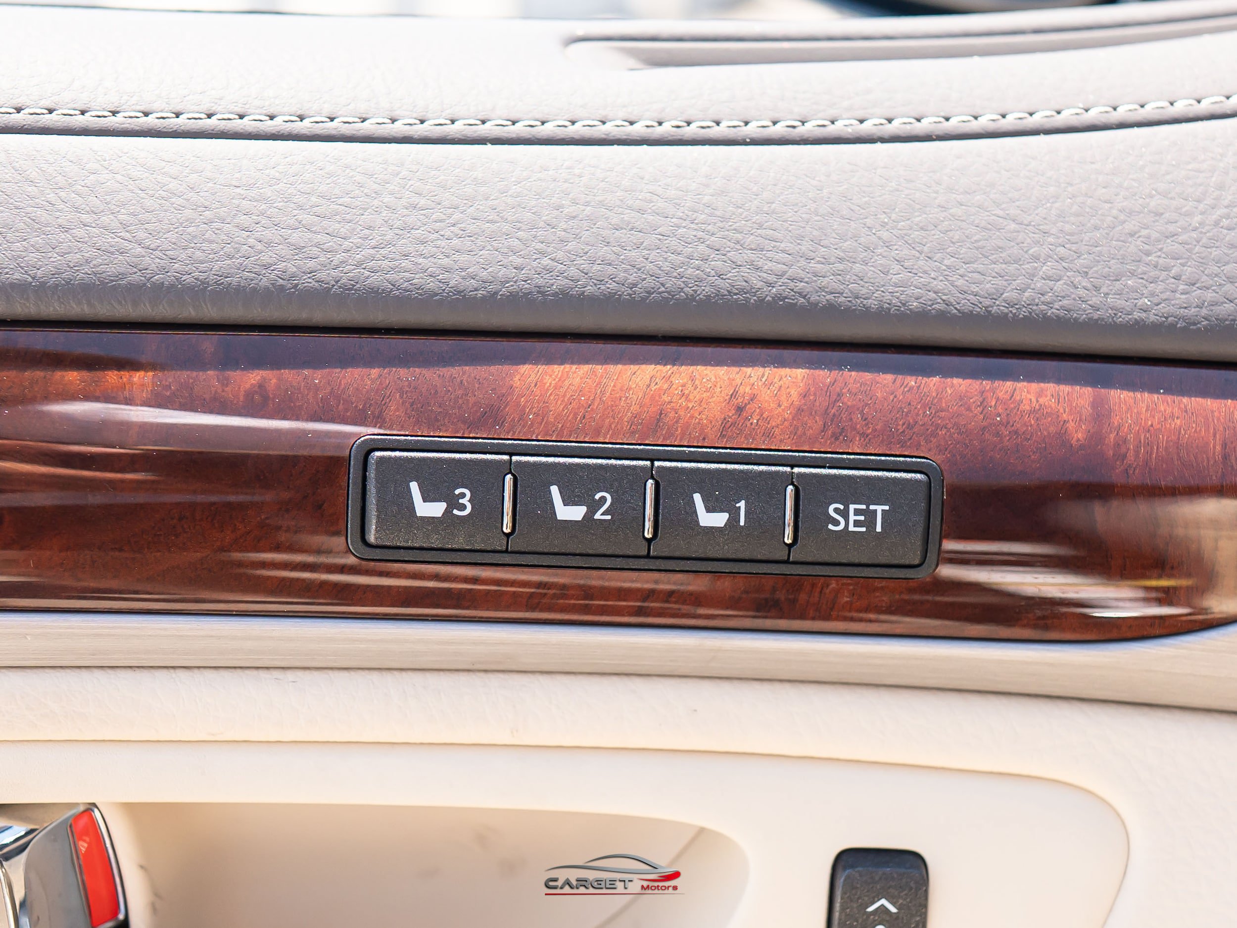 Used 2017 Lexus LS 460 L RWD image 41