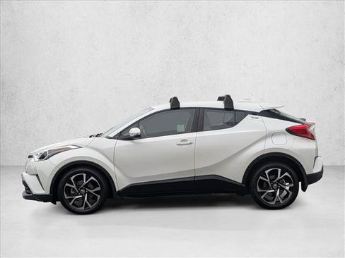 Used 2019 Toyota C-HR XLE FWD image 9