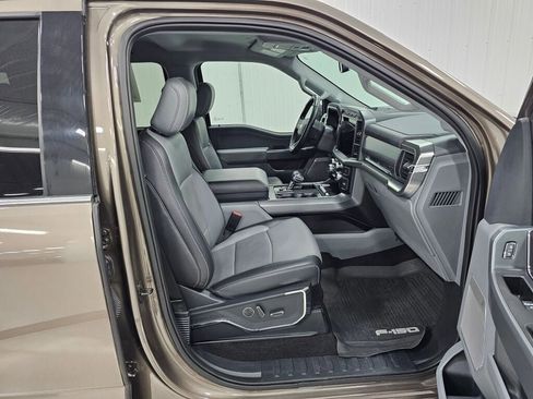 Used 2022 Ford F150 Lariat w/ Equipment Group 502A High image 8