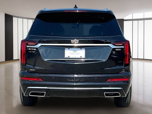 Used 2023 Cadillac XT6 Premium Luxury AWD/4WD image 4