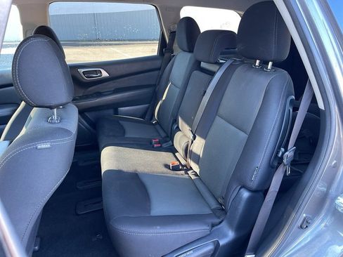 Used 2020 Nissan Pathfinder S AWD/4WD image 20