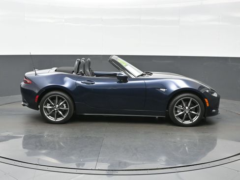 Used 2021 MAZDA MX-5 Miata Grand Touring image 7