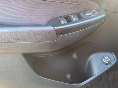 Used 2024 Chevrolet TrailBlazer RS w/ Convenience Package image 14