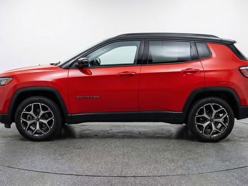 Used 2025 Jeep Compass Limited AWD/4WD image 5
