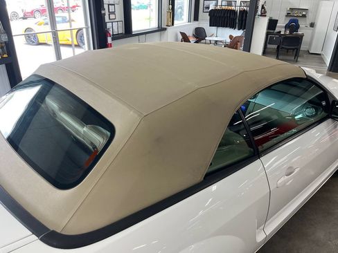 Used 2009 Ford Mustang GT Premium RWD image 31