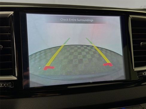 Used 2025 Chrysler Pacifica Select FWD image 20