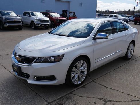 Used 2018 Chevrolet Impala Premier w/ Premier Confidence Package image 4