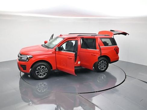 Used 2024 Ford Expedition XLT image 45