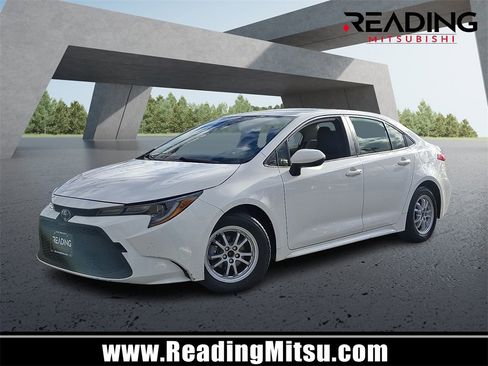 Used 2022 Toyota Corolla LE image 1