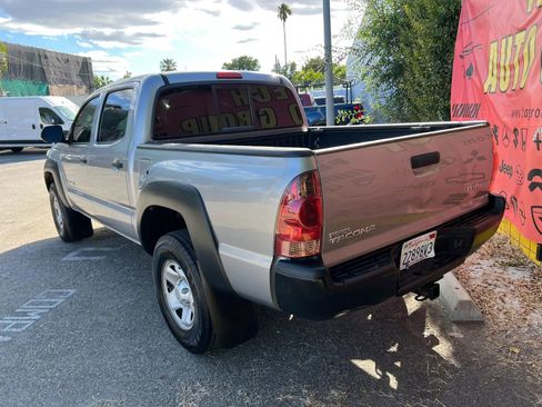 Used 2015 Toyota Tacoma PreRunner w/ Convenience Package RWD image 6