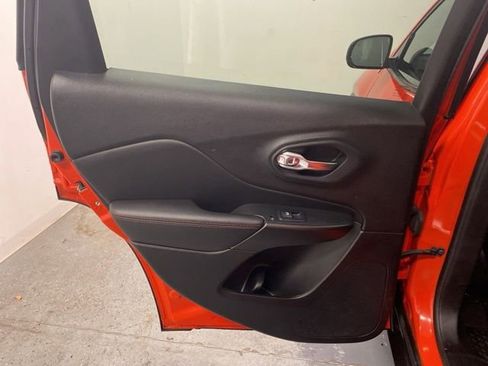 Used 2021 Jeep Cherokee Trailhawk w/ Sun, Sound & Nav Group image 26