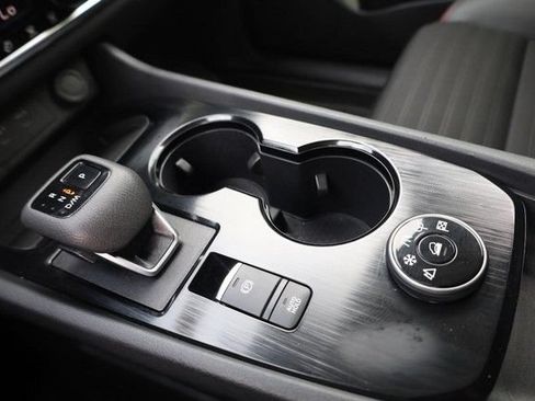 Certified 2025 Nissan Rogue SV AWD/4WD image 15