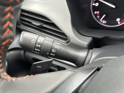 Certified 2025 Subaru Crosstrek 2.5i Limited image 30