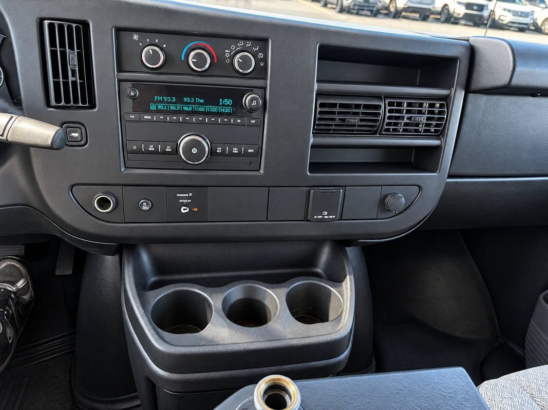 Used 2016 GMC Savana 2500 RWD image 14