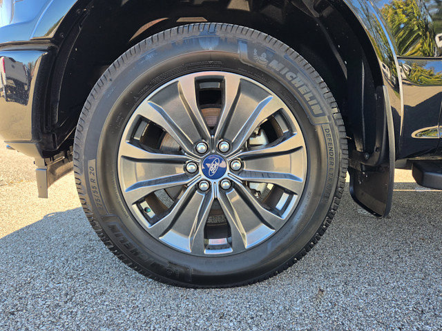 Used 2018 Ford F150 XLT w/ Equipment Group 302A Luxury AWD/4WD image 32