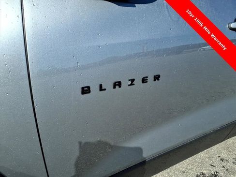 New 2025 Chevrolet Blazer LT w/ Midnight/Sport Edition image 9