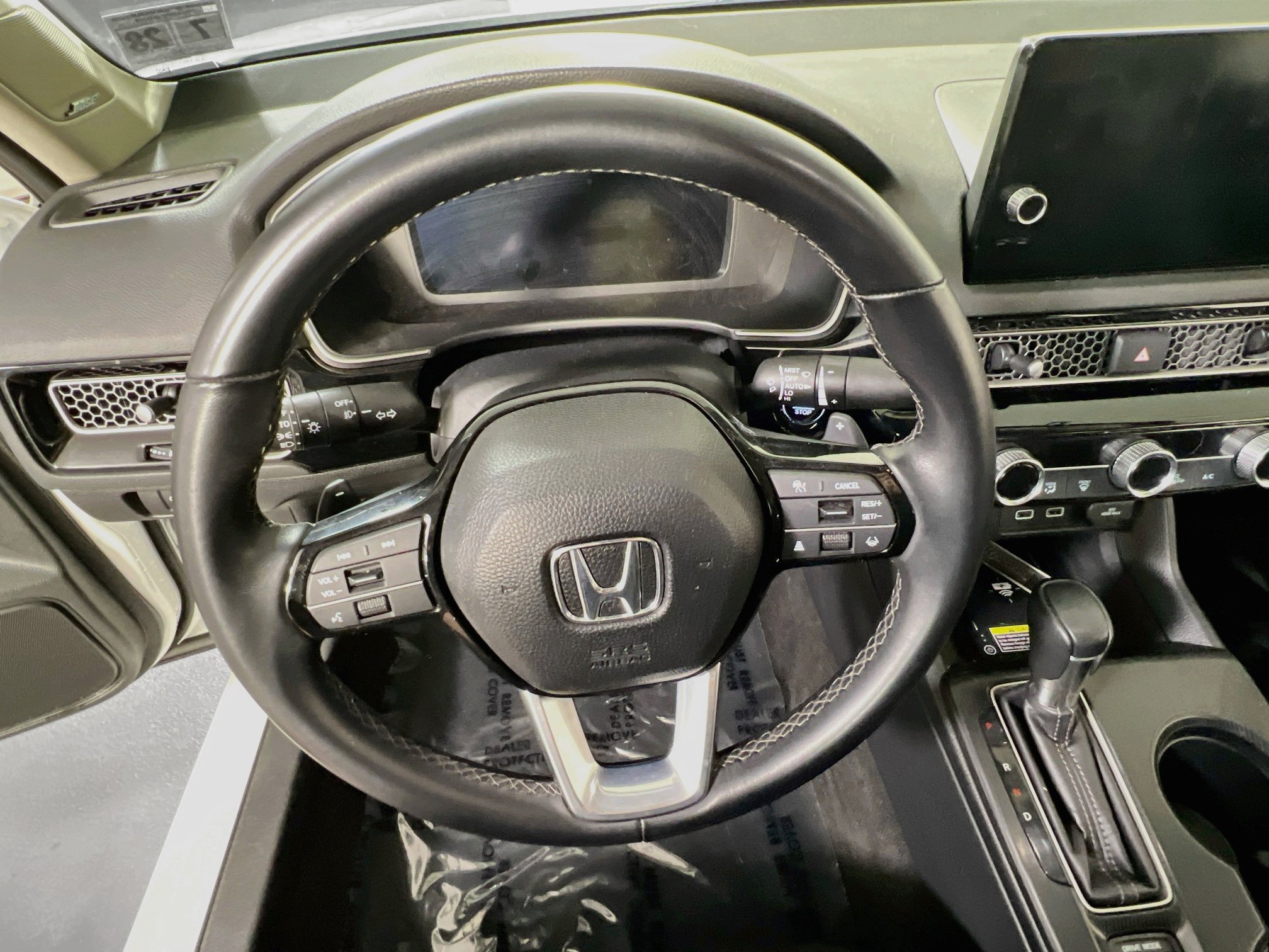 Used 2023 Honda Civic Touring image 11