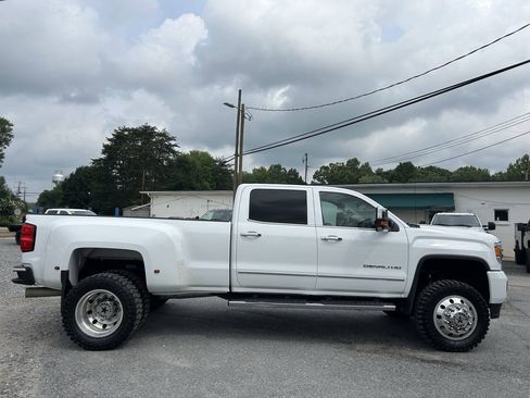 Used 2015 GMC Sierra 3500 Denali w/ Duramax Plus Package AWD/4WD image 5